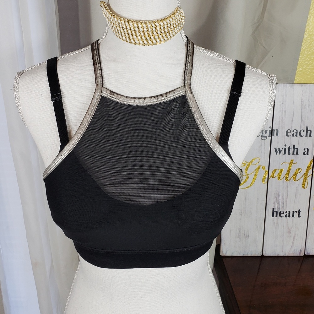 **SOLD**F21 strappy sports bra_* - Picture 1 of 3